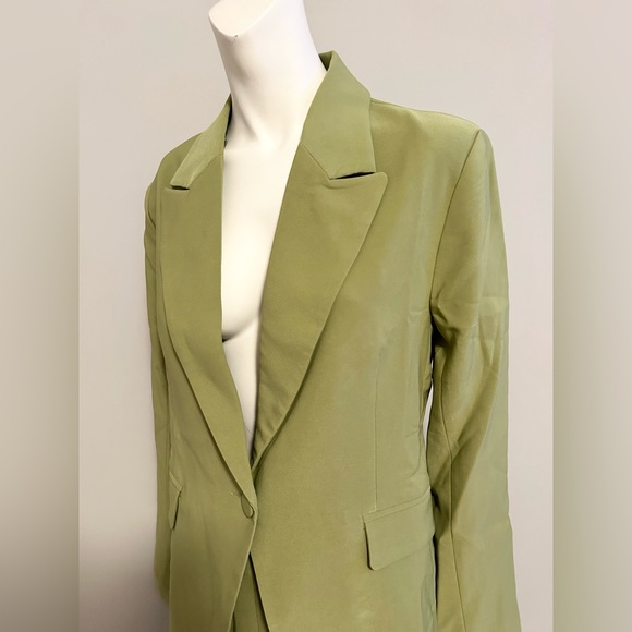 Fashion Nova Beat Boss Blazer Set- Green - Picture 5 of 9